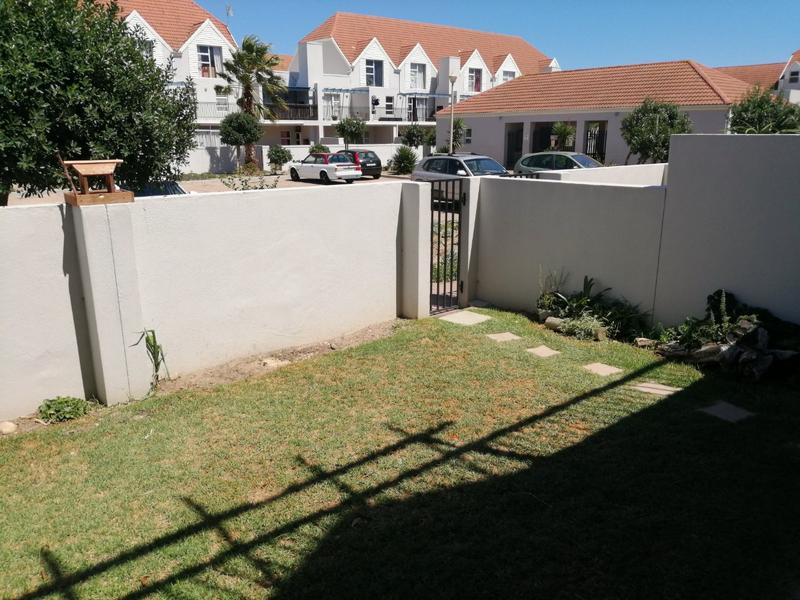 To Let 2 Bedroom Property for Rent in Whispering Pines Western Cape